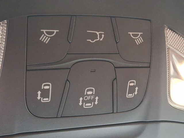 Thumbnail: 2024 Chrysler Pacifica - 35