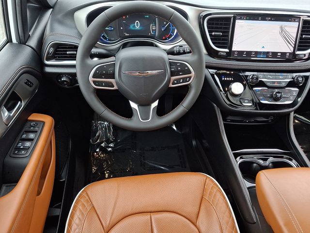 Thumbnail: 2024 Chrysler Pacifica - 2