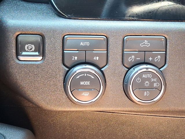 Thumbnail: 2026 Chevrolet Silverado 1500 - 22