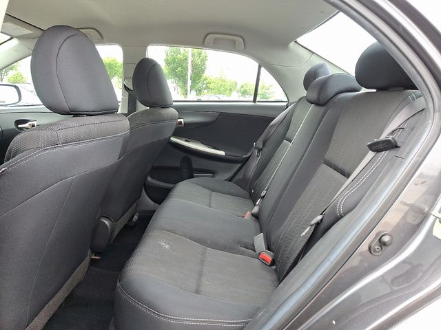 Thumbnail: 2013 Toyota Corolla - 9