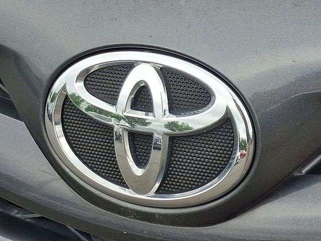 Thumbnail: 2013 Toyota Corolla - 30