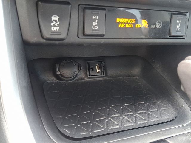 Thumbnail: 2019 Toyota RAV4 - 27
