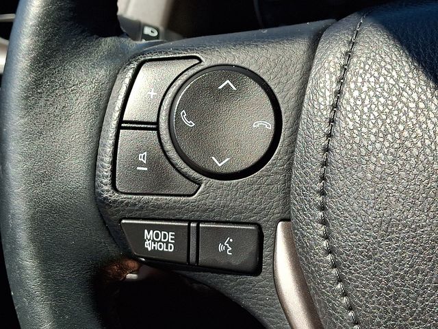 Thumbnail: 2017 Toyota RAV4 - 25