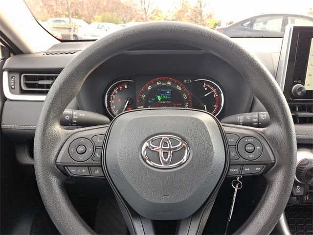 2024 Toyota RAV4 LE 6