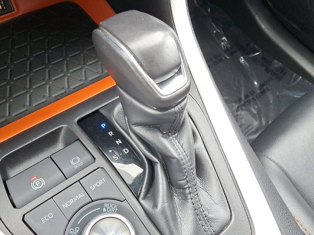 Thumbnail: 2024 Toyota RAV4 - 12