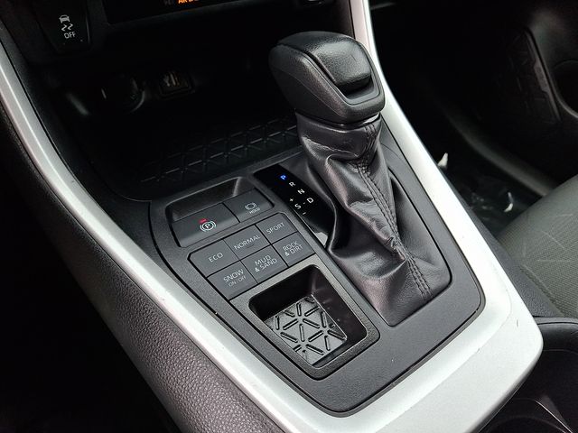 Thumbnail: 2024 Toyota RAV4 - 11