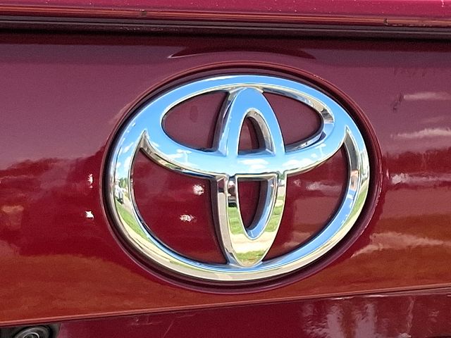 Thumbnail: 2025 Toyota RAV4 - 7
