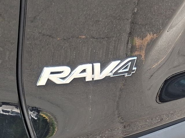 Thumbnail: 2021 Toyota RAV4 - 28