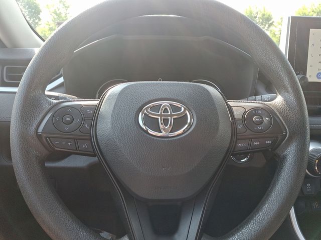 Thumbnail: 2025 Toyota RAV4 - 21