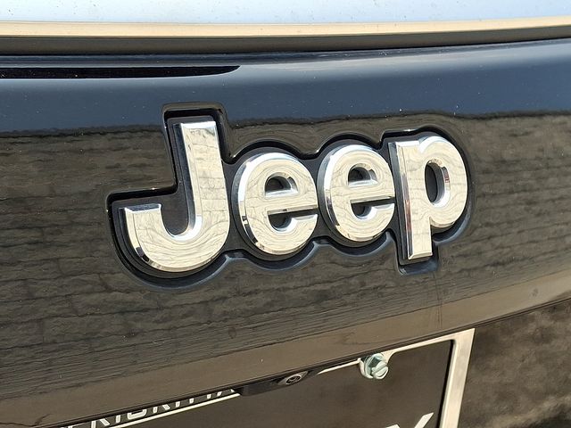 Thumbnail: 2022 Jeep Compass - 7