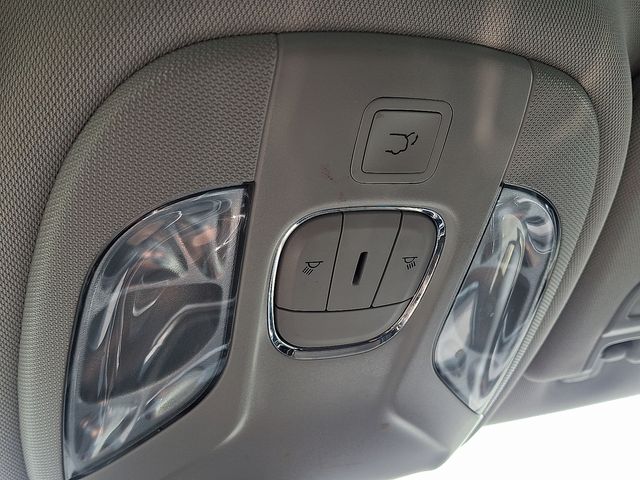 Thumbnail: 2022 Jeep Compass - 25