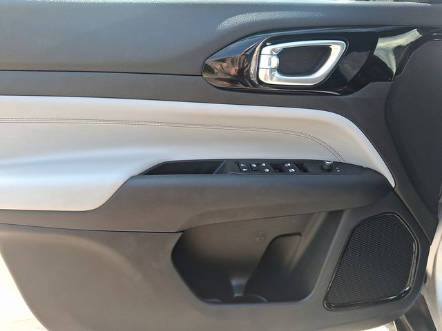 Thumbnail: 2024 Jeep Compass - 18