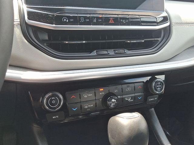 Thumbnail: 2026 Jeep Compass - 20