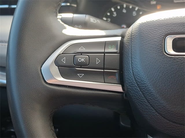 Thumbnail: 2023 Jeep Compass - 23