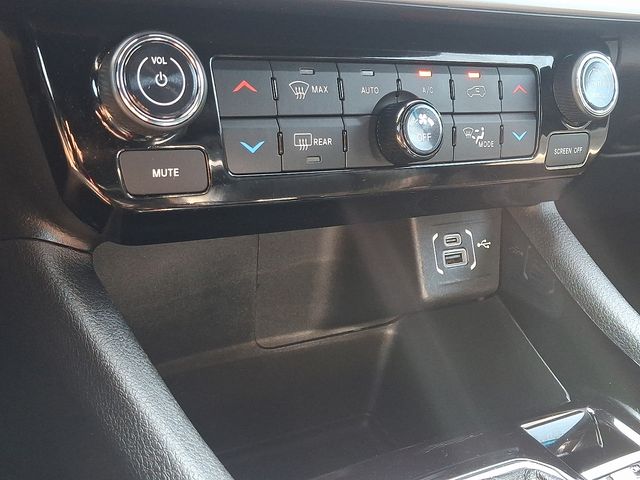 Thumbnail: 2026 Jeep Compass - 20