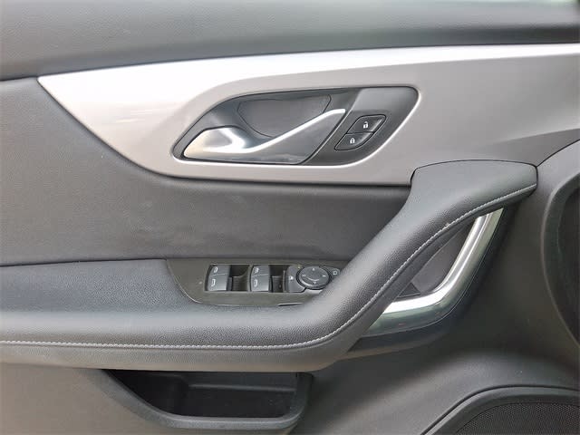 Thumbnail: 2022 Chevrolet Blazer - 20