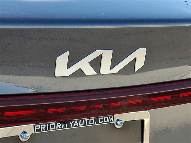 Thumbnail: 2024 Kia Forte - 7