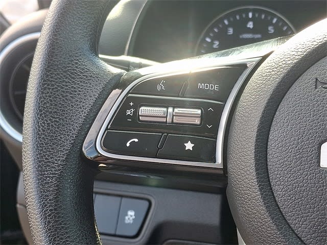 Thumbnail: 2023 Kia Forte - 24