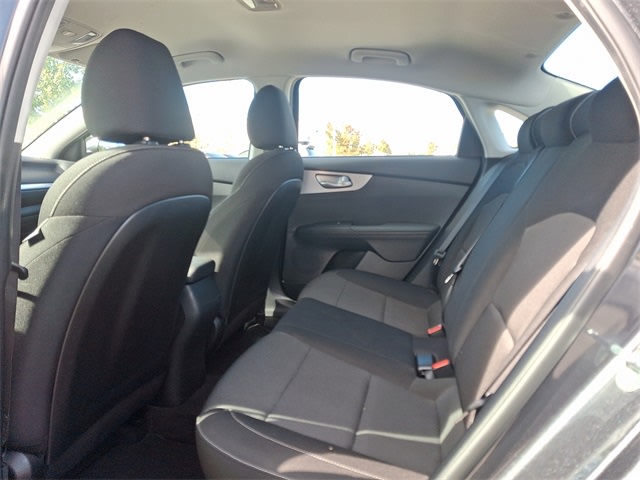 Thumbnail: 2023 Kia Forte - 11