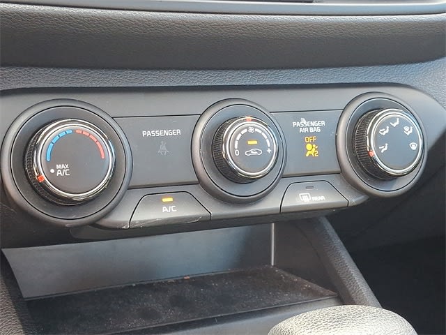 Thumbnail: 2023 Kia Forte - 21