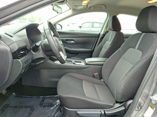 Thumbnail: 2023 Nissan Sentra - 10
