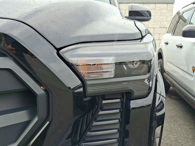 Thumbnail: 2025 Toyota Tacoma - 9