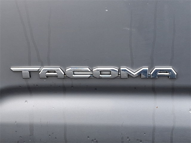 2022 Toyota Tacoma SR5 27