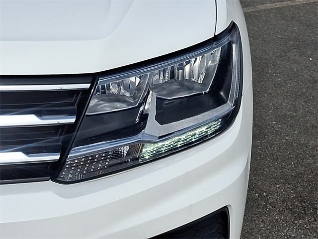 Thumbnail: 2021 Volkswagen Tiguan - 15