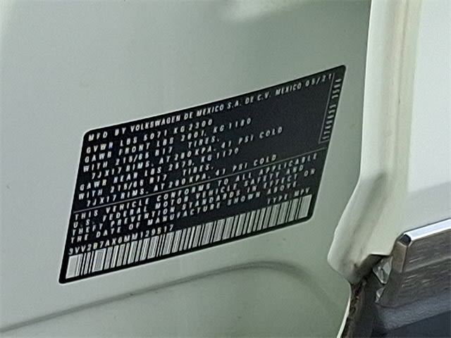 Thumbnail: 2021 Volkswagen Tiguan - 12