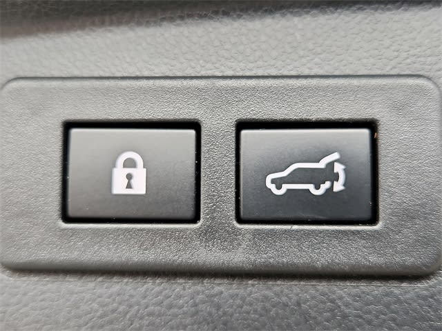 Thumbnail: 2022 Subaru Outback - 31