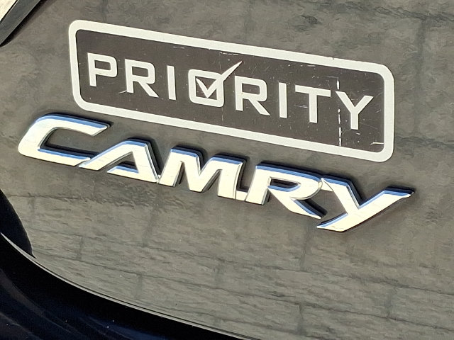Thumbnail: 2015 Toyota Camry - 9