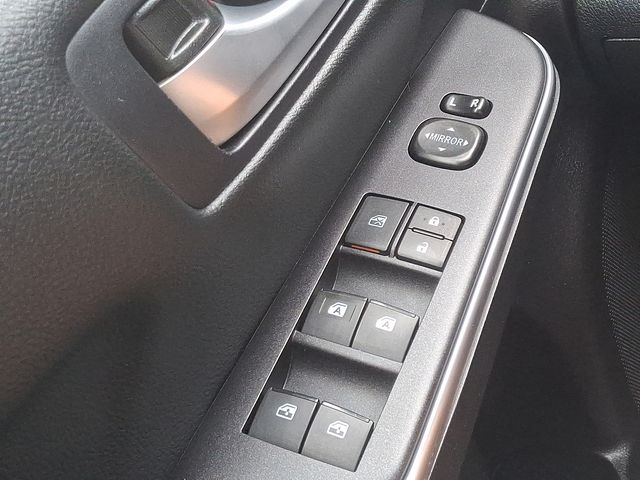 Thumbnail: 2015 Toyota Camry - 26