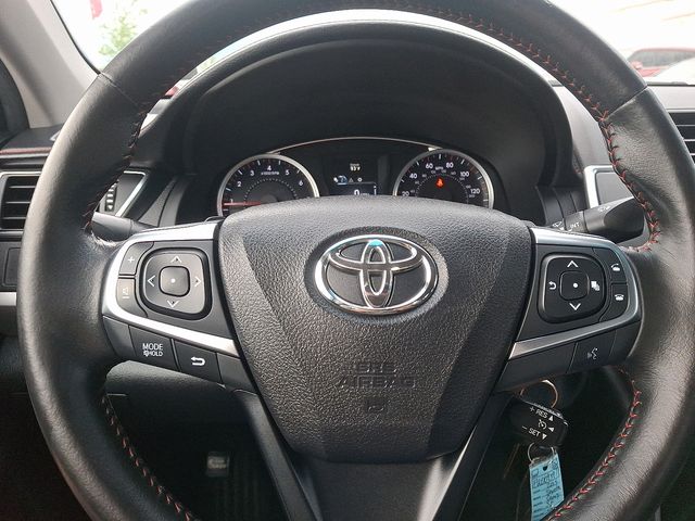 Thumbnail: 2015 Toyota Camry - 21