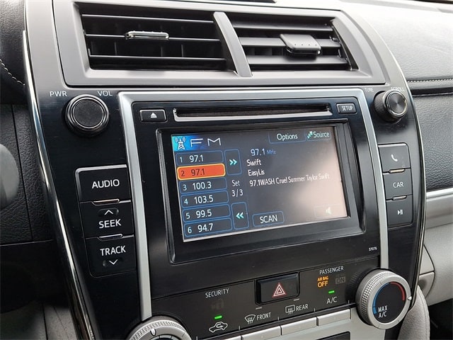 Thumbnail: 2013 Toyota Camry - 9