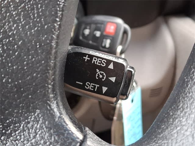 Thumbnail: 2013 Toyota Camry - 12