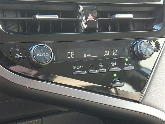 Thumbnail: 2023 Toyota Camry - 21