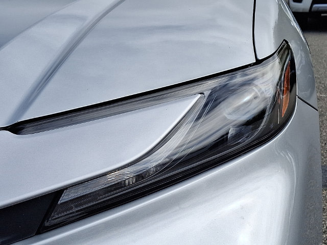 Thumbnail: 2025 Toyota Camry - 18
