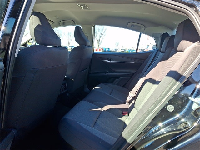 Thumbnail: 2025 Toyota Camry - 10