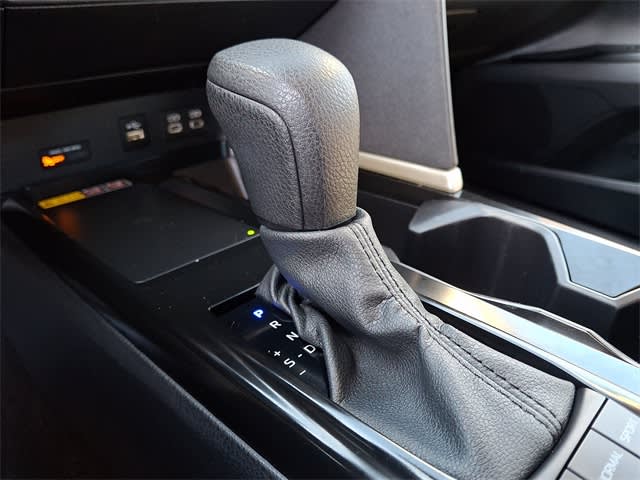 Thumbnail: 2025 Toyota Camry - 12