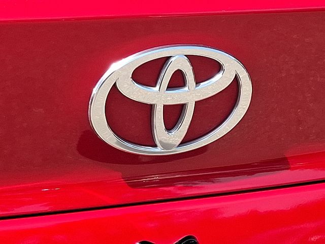 Thumbnail: 2025 Toyota Camry - 28