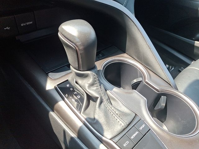 Thumbnail: 2024 Toyota Camry - 12