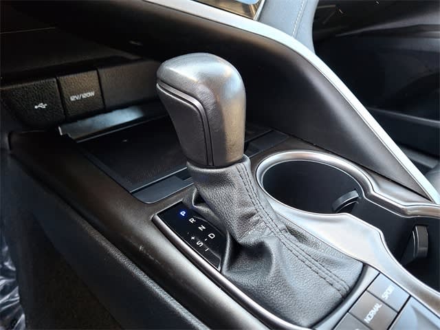 Thumbnail: 2023 Toyota Camry - 12