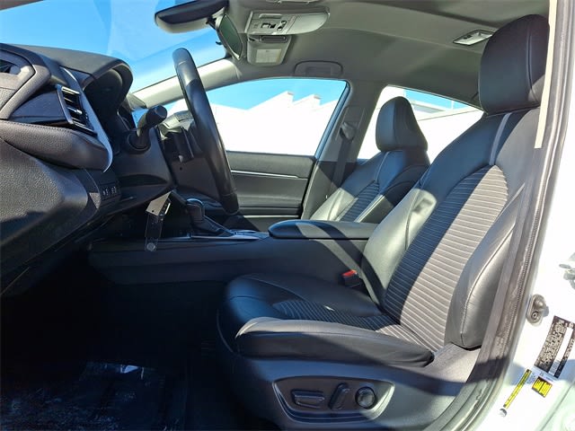 Thumbnail: 2023 Toyota Camry - 9