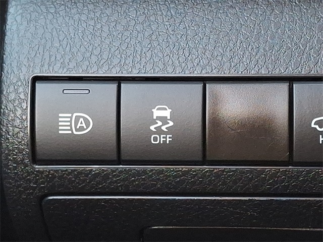 Thumbnail: 2023 Toyota Camry - 29