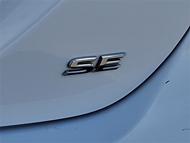 Thumbnail: 2023 Toyota Camry - 7