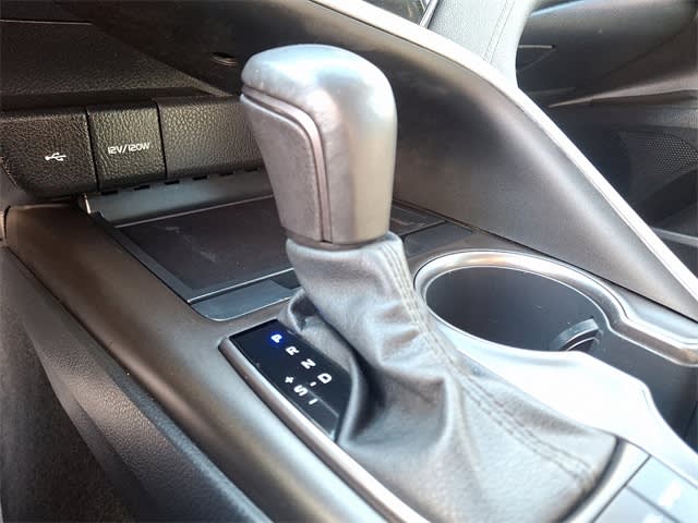 Thumbnail: 2023 Toyota Camry - 12