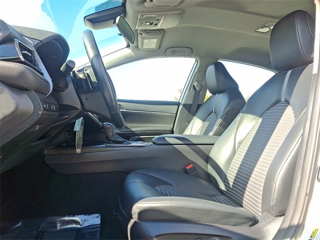 Thumbnail: 2023 Toyota Camry - 9