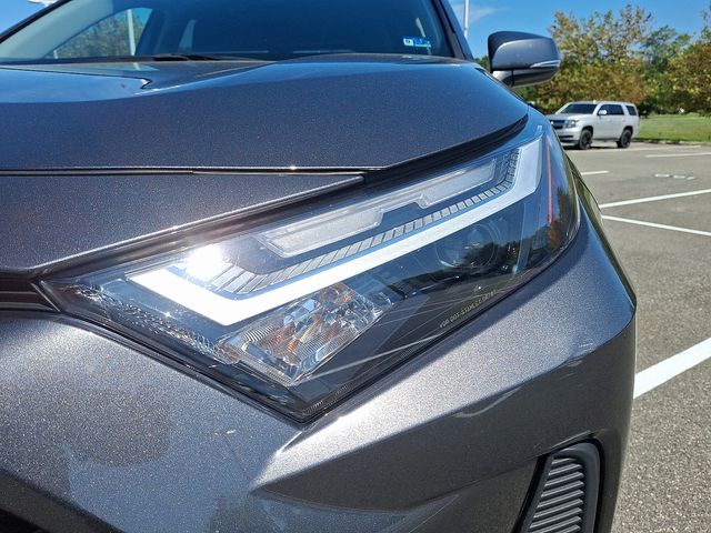 Thumbnail: 2025 Toyota RAV4 - 16