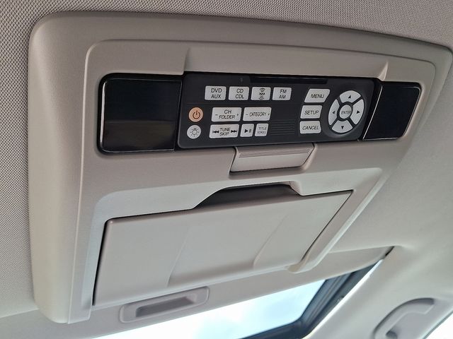 Thumbnail: 2013 Honda Odyssey - 20