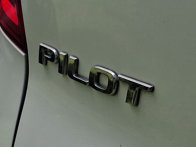 Thumbnail: 2017 Honda Pilot - 9